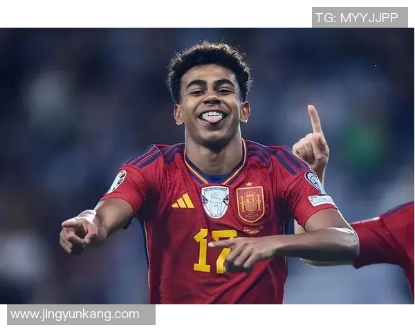 十月出生的足球传奇球星盘点:他们的辉煌成就与赛场瞬间